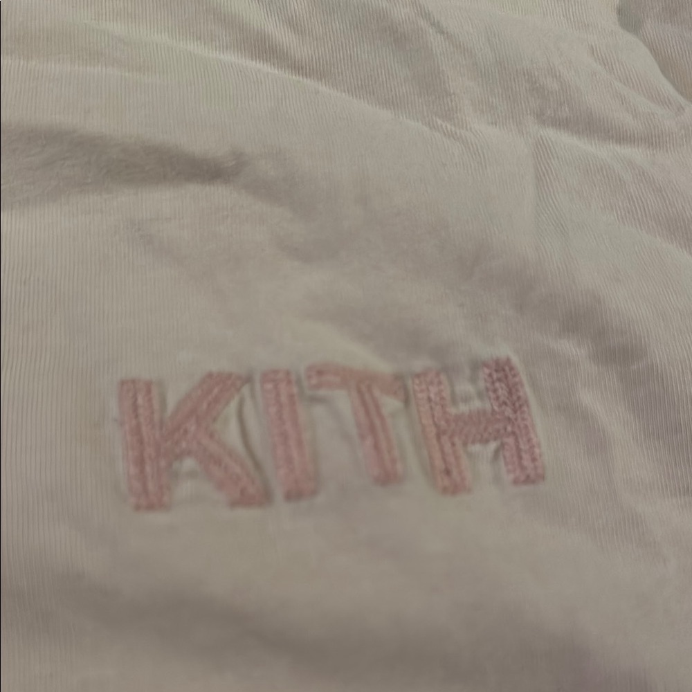 Kith Women’s Light Pink Oversized T-Shirt - Picture 2 of 3